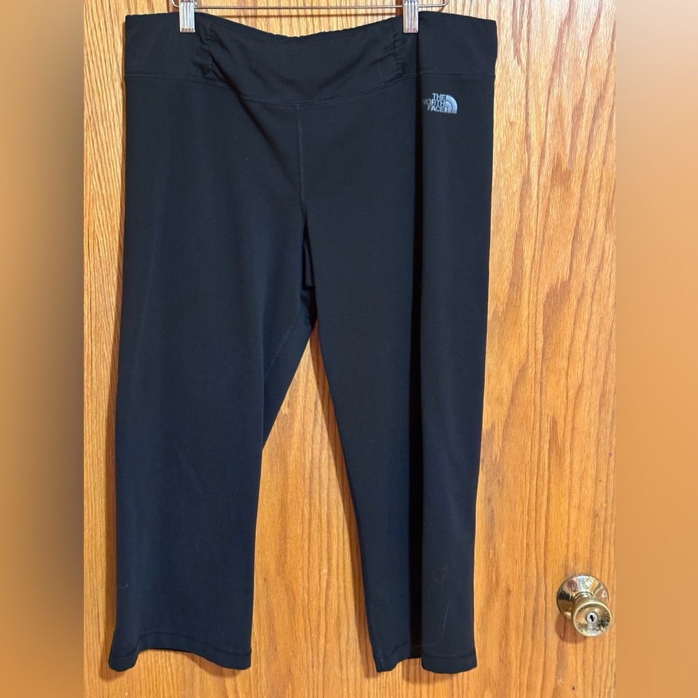 The Northface‎ athletic capris sz XL women’s